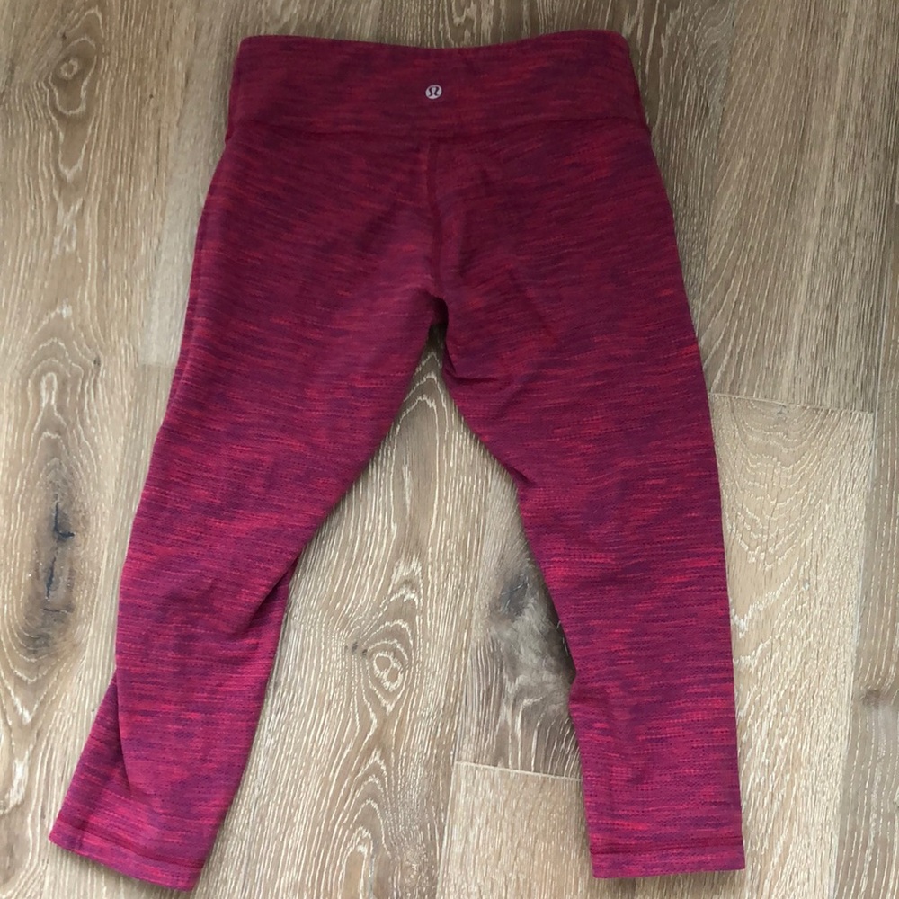 Lululemon crop workout pants